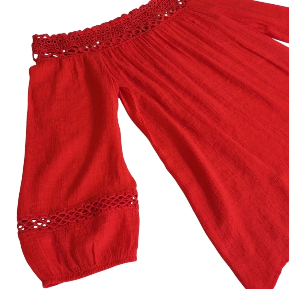 AGB Women's Red Off the Shoulder Embroidered 3/4 Sleeves Top Blouse Size Small - Picture 6 of 10